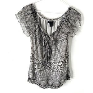 WHBM Black White Silk Ruffle Blouse Tiered Flutter Sleeve V-Neck Top
